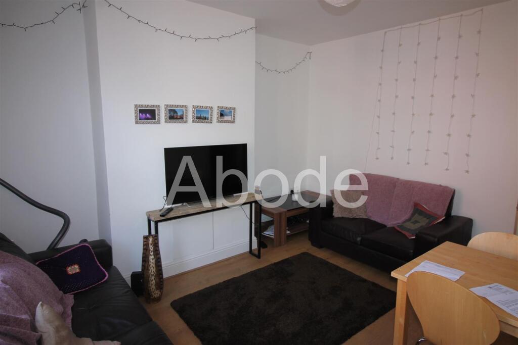 2 bed Detached for rent in Leeds. From Abode - Leeds