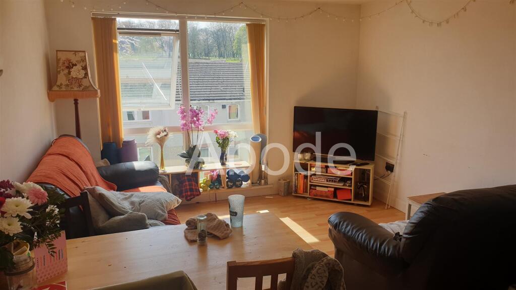 3 bed 1st Floor Flat for rent in Leeds. From Abode - Leeds