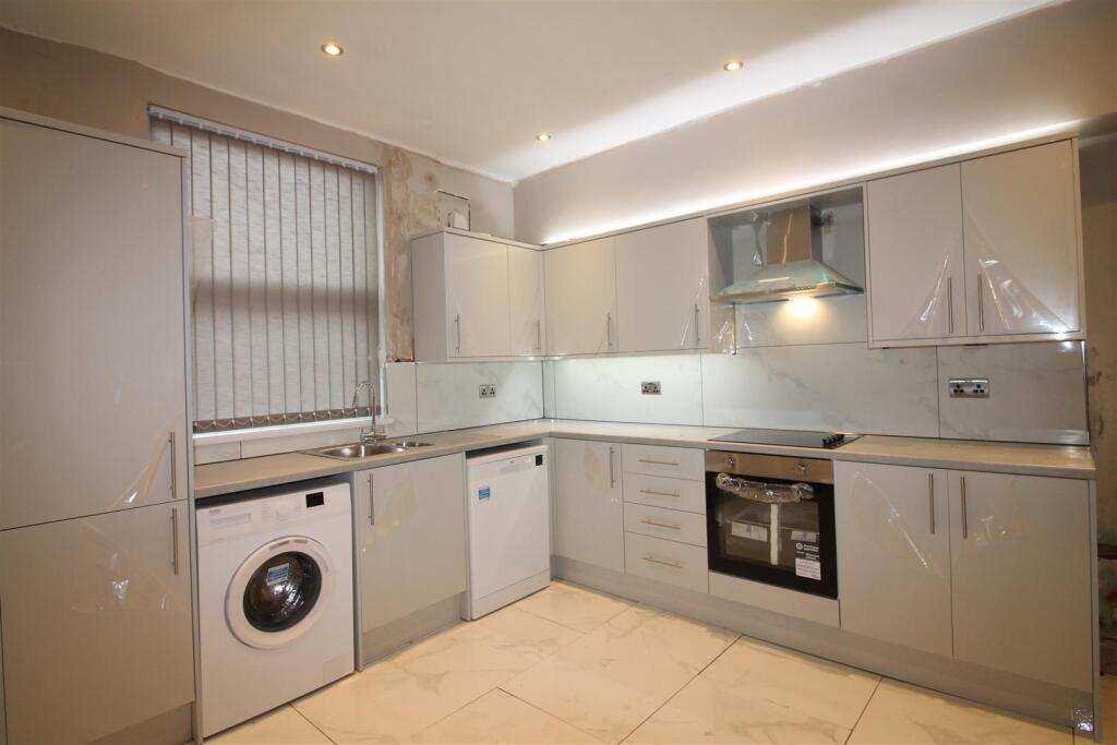 4 bed Detached for rent in Leeds. From Abode - Leeds