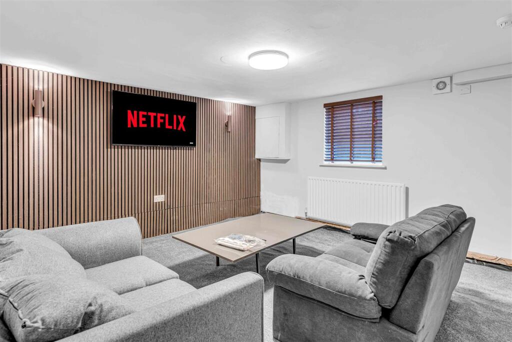 6 bed Detached for rent in Leeds. From Abode - Leeds