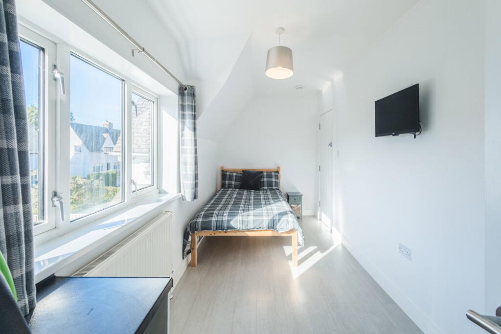 1 bed HMO for rent in Cirencester. From Moovahome - Swindon