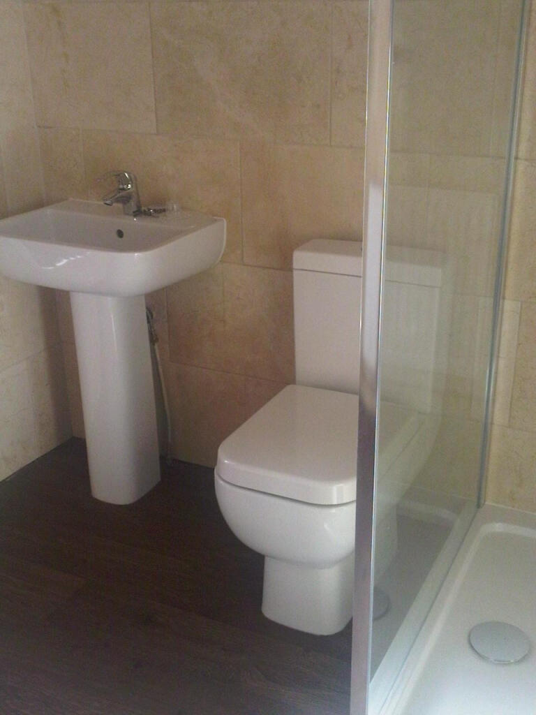 9 bed Mid Terraced House for rent in Manchester. From Mustafa & Co Property Management - Manchester