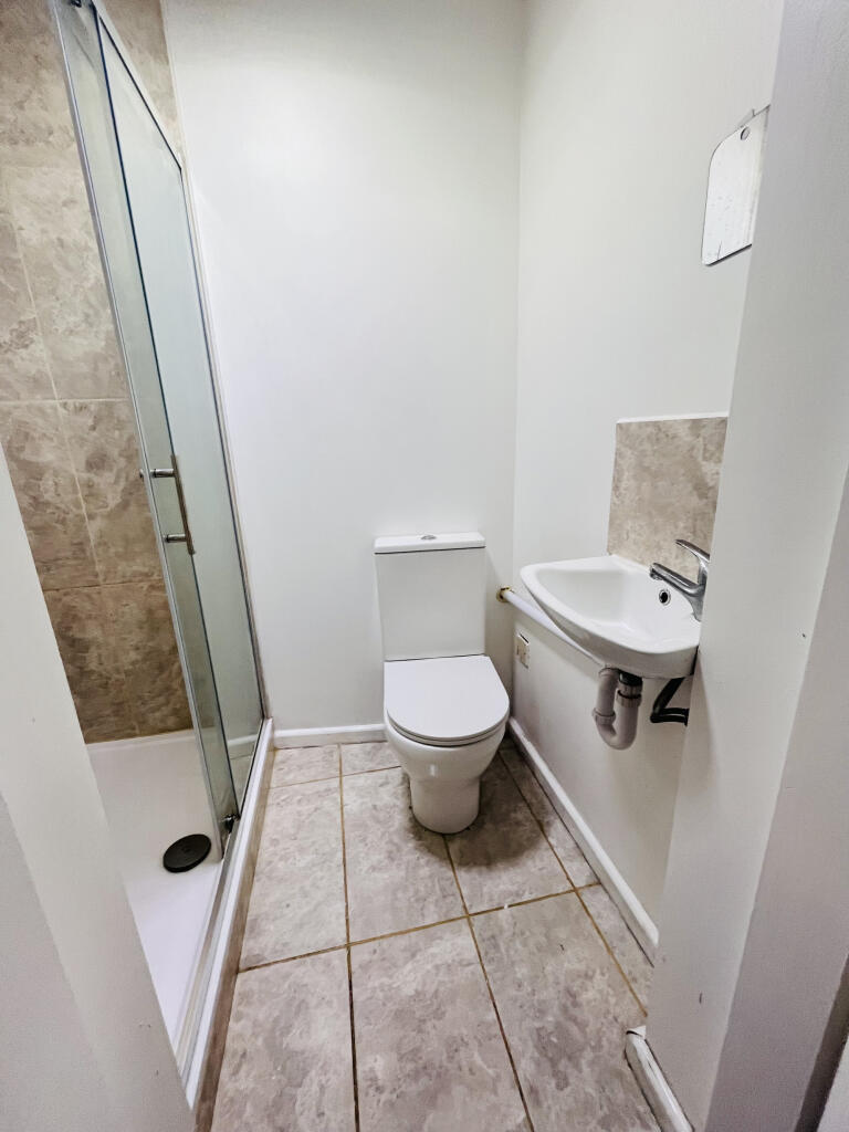 0 bed 1st Floor Flat for rent in Preston. From Mustafa & Co Property Management - Manchester