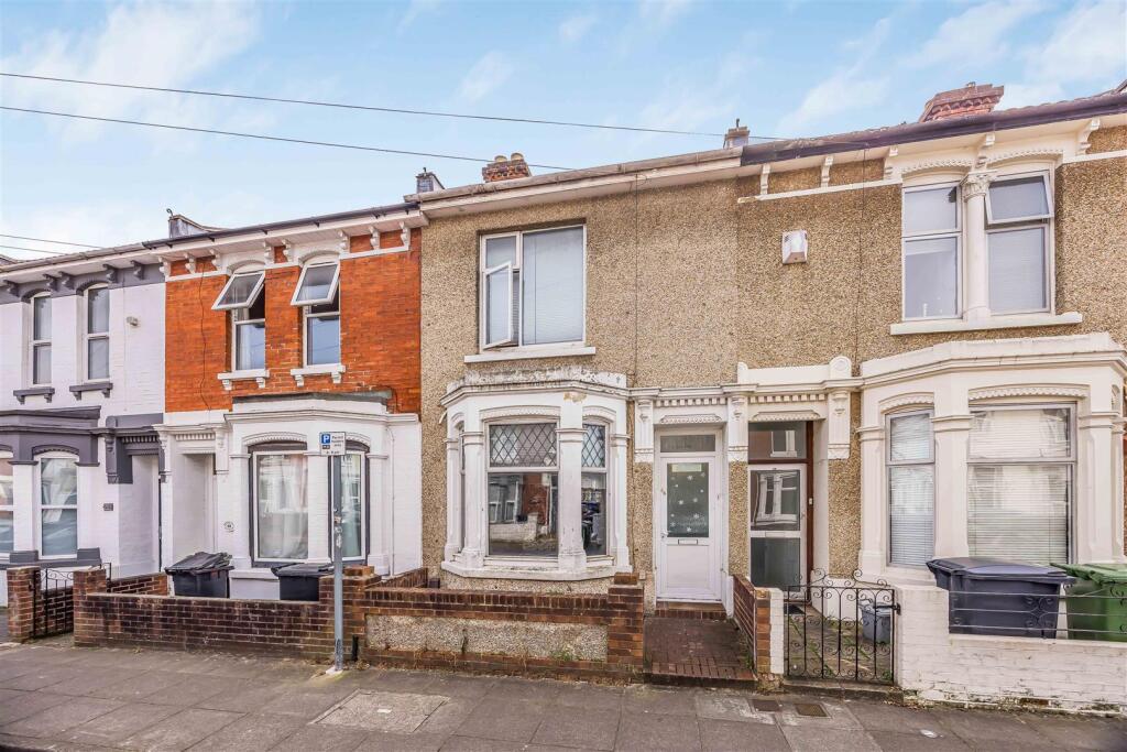5 bed Mid Terraced House for rent in Portsmouth. From NEXA Properties - Southsea 5 bed Mid Terraced House for rent in Portsmouth. From NEXA Properties - Southsea