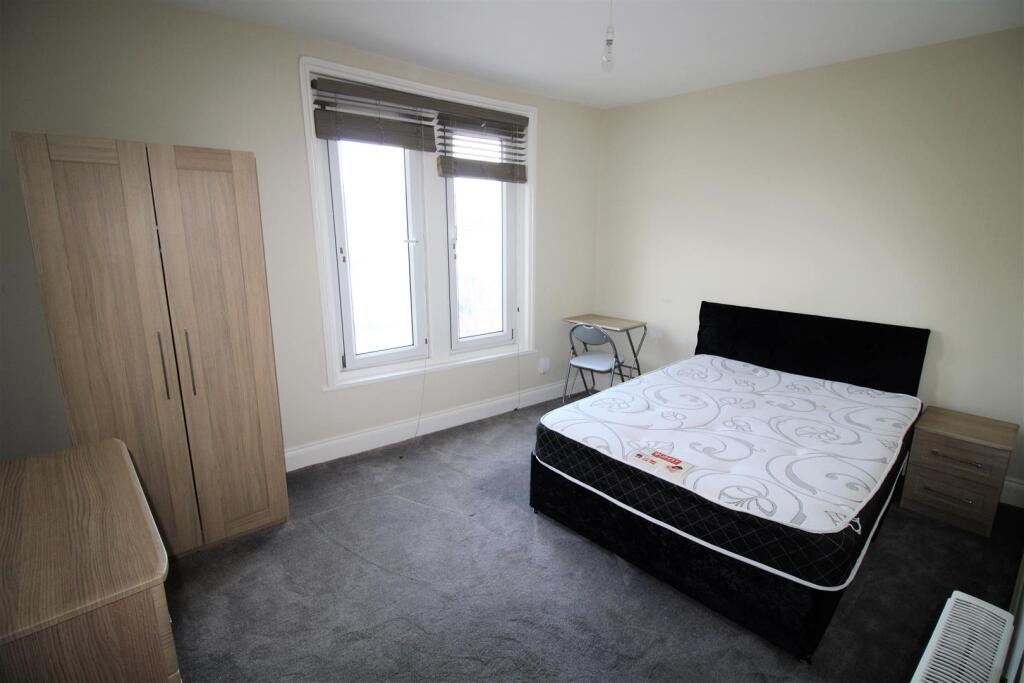 5 bed House Share for rent in Portsmouth. From NEXA Properties - Southsea