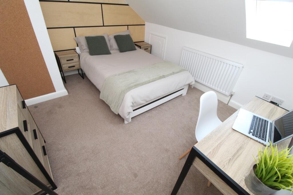 5 bed Detached for rent in Wilford. From Nicholas Humphreys - Nottingham