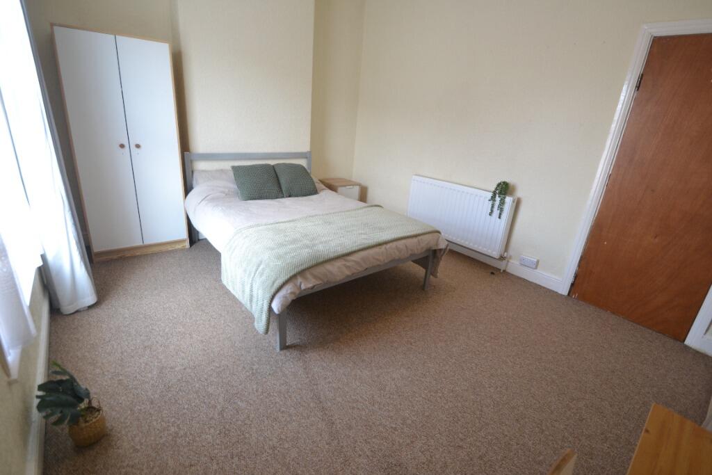 4 bed Semi Detached for rent in West Bridgford. From Nicholas Humphreys - Nottingham
