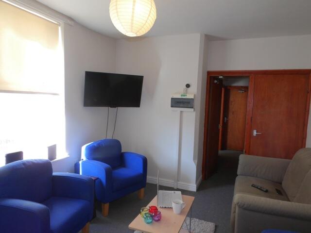 3 bed Semi Detached for rent in West Bridgford. From Nicholas Humphreys - Nottingham 3 bed Semi Detached for rent in West Bridgford. From Nicholas Humphreys - Nottingham