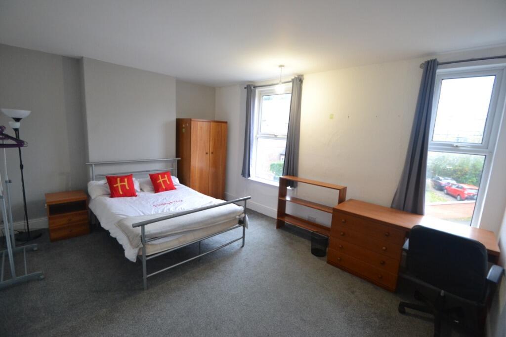 1 bed Mid Terraced House for rent in Strelley. From Nicholas Humphreys - Nottingham