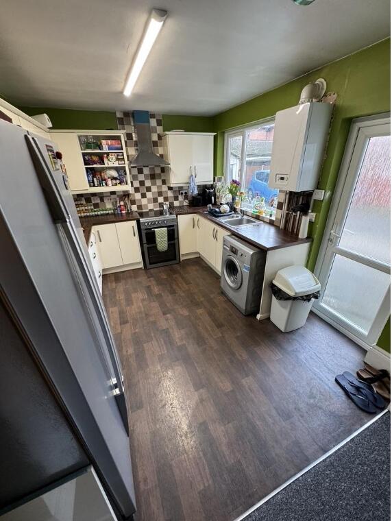 5 bed Mid Terraced House for rent in Nottingham. From Nicholas Humphreys - Nottingham