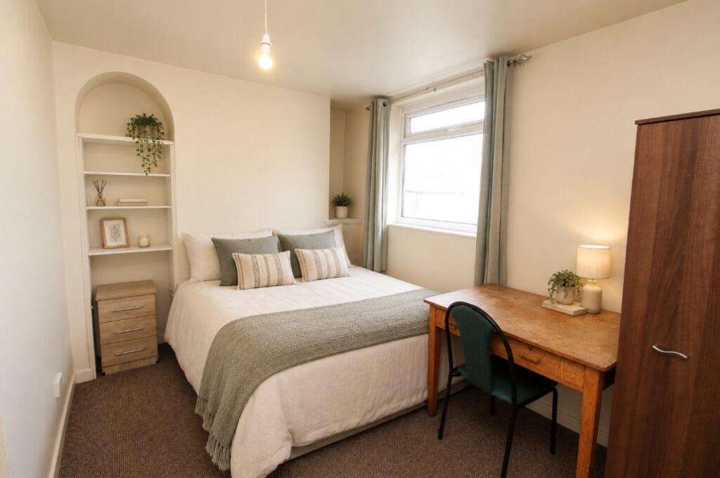 6 bed Mid Terraced House for rent in Nottingham. From Nicholas Humphreys - Nottingham 6 bed Mid Terraced House for rent in Nottingham. From Nicholas Humphreys - Nottingham