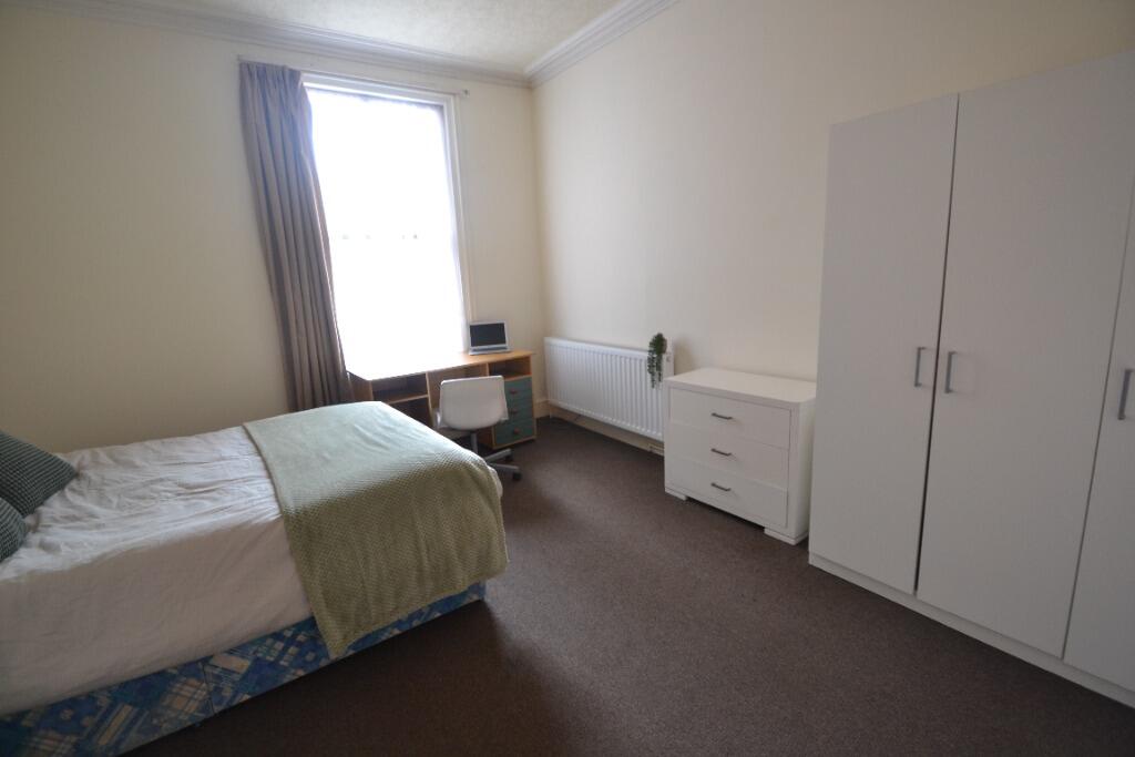 2 bed 1st Floor Flat for rent in West Bridgford. From Nicholas Humphreys - Nottingham