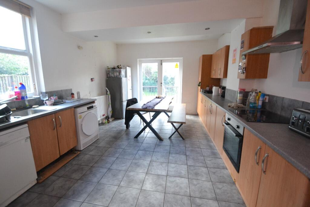 7 bed Semi Detached for rent in West Bridgford. From Nicholas Humphreys - Nottingham