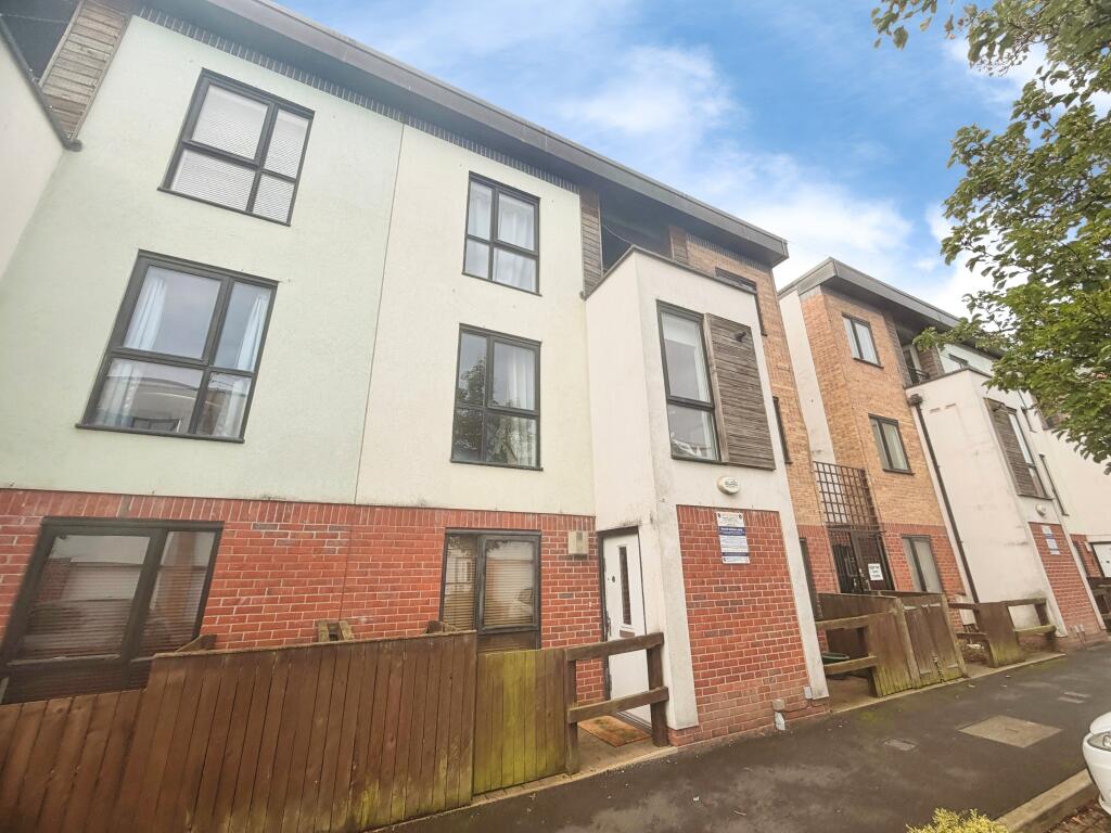 1 bed 1st Floor Flat for rent in Salford. From Northwood - Sale 1 bed 1st Floor Flat for rent in Salford. From Northwood - Sale