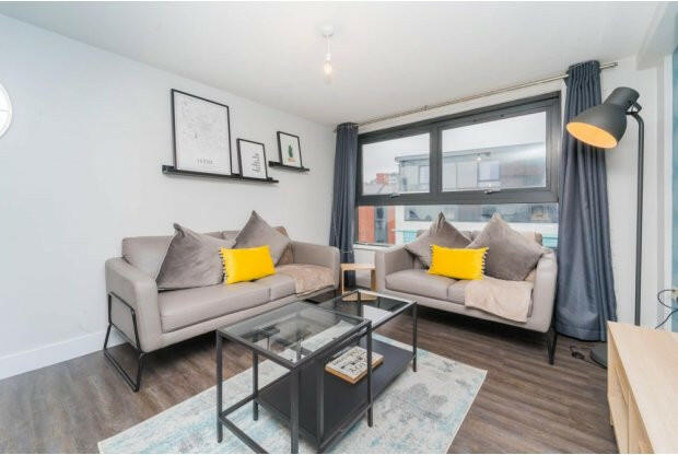 1 bed Private Halls for rent in Leeds. From Parklane - Headingley