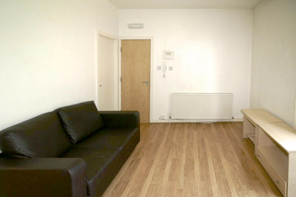 1 bed 1st Floor Flat for rent in Leeds. From Parklane - Headingley