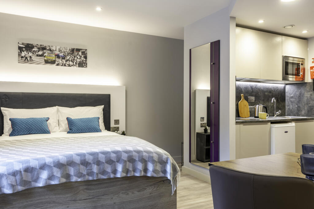 1 bed Private Halls for rent in Lincoln. From Parklane - Headingley