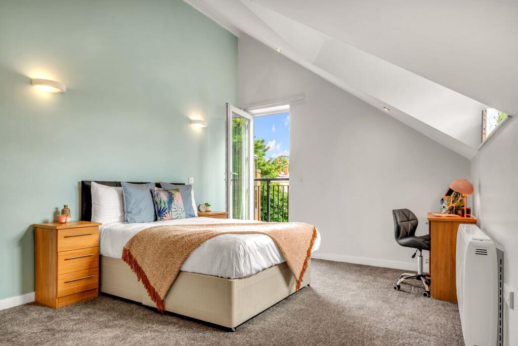3 bed 1st Floor Flat for rent in Leeds. From Parklane - Headingley 3 bed 1st Floor Flat for rent in Leeds. From Parklane - Headingley