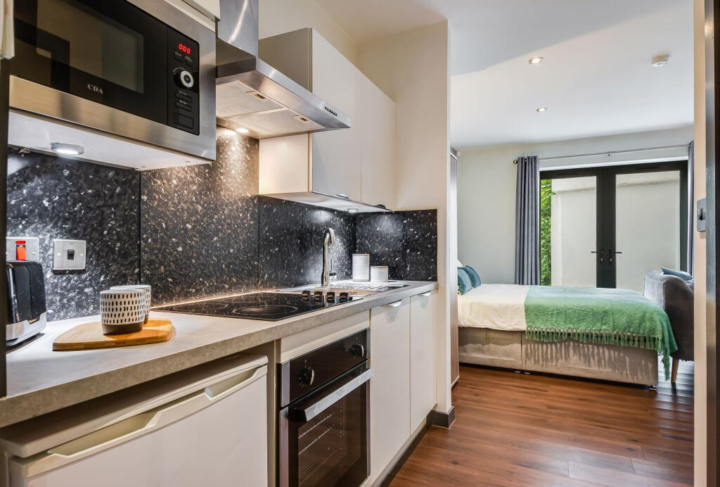 1 bed 1st Floor Flat for rent in Leeds. From Parklane - Headingley