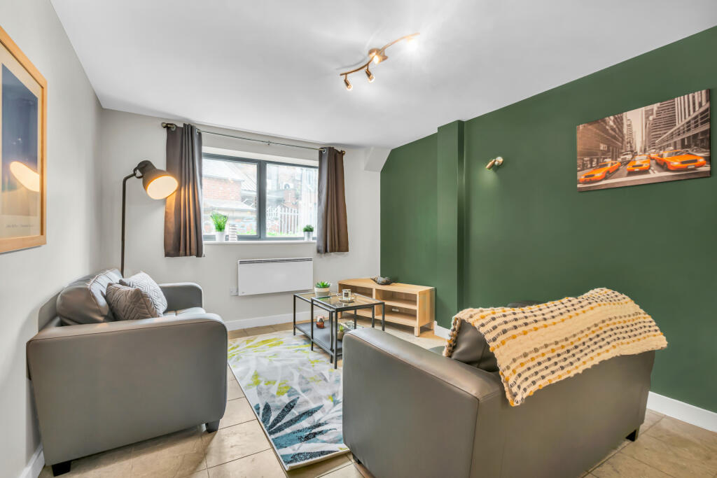 2 bed 1st Floor Flat for rent in Leeds. From Parklane - Headingley
