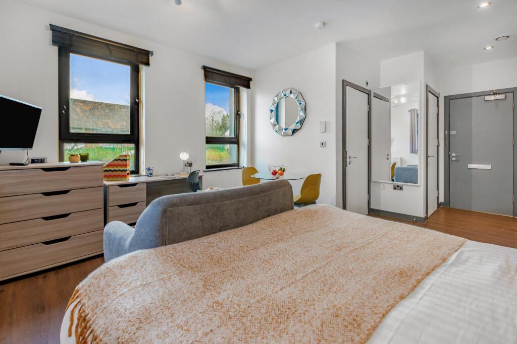 1 bed 1st Floor Flat for rent in Leeds. From Parklane - Headingley