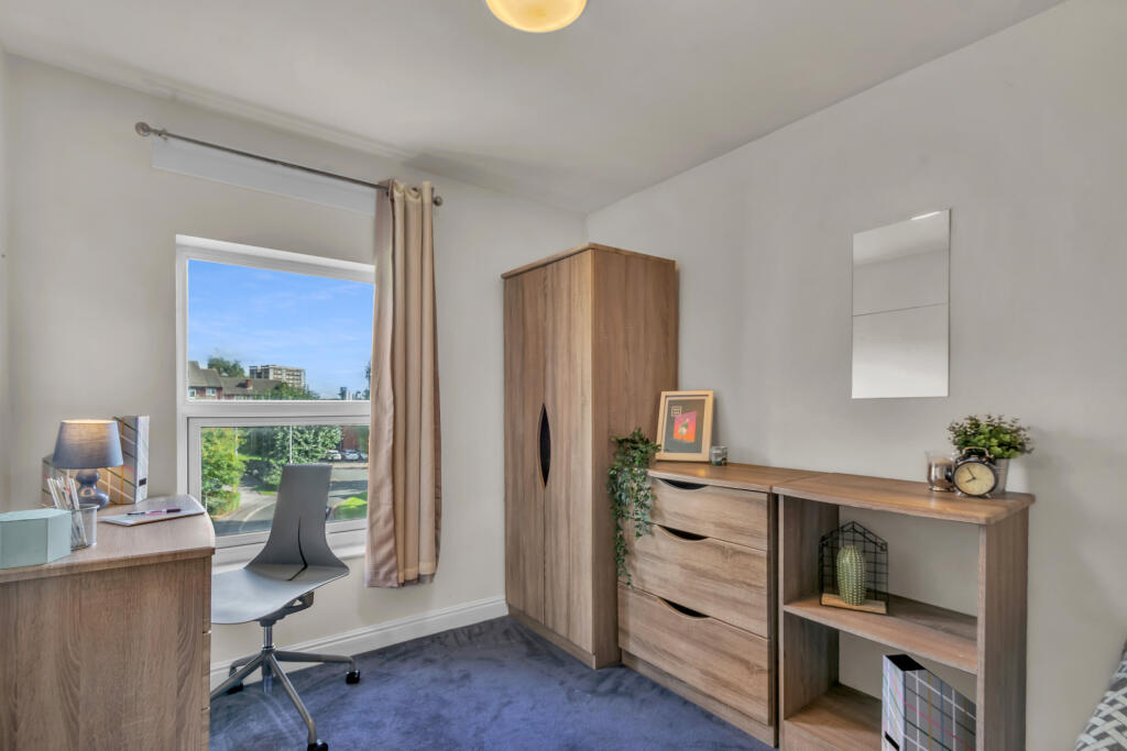 1 bed 1st Floor Flat for rent in Leeds. From Parklane - Headingley
