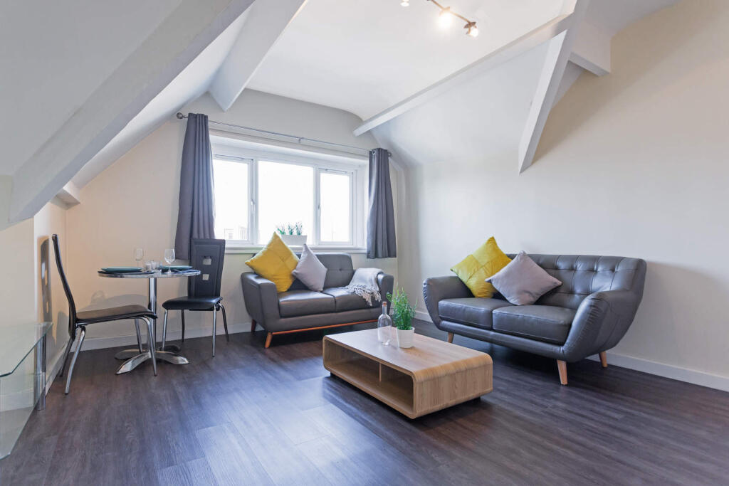 2 bed 1st Floor Flat for rent in Leeds. From Parklane - Headingley