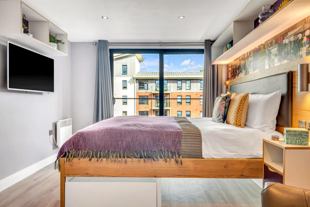 1 bed Private Halls for rent in Leeds. From Parklane - Headingley