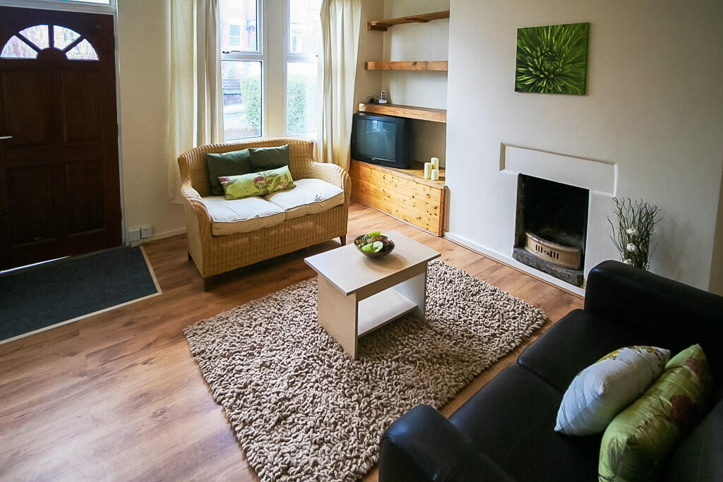 2 bed Detached for rent in Leeds. From Parklane - Headingley