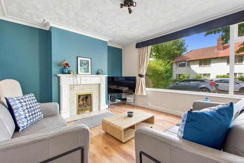 4 bed Detached for rent in Leeds. From Parklane - Headingley 4 bed Detached for rent in Leeds. From Parklane - Headingley