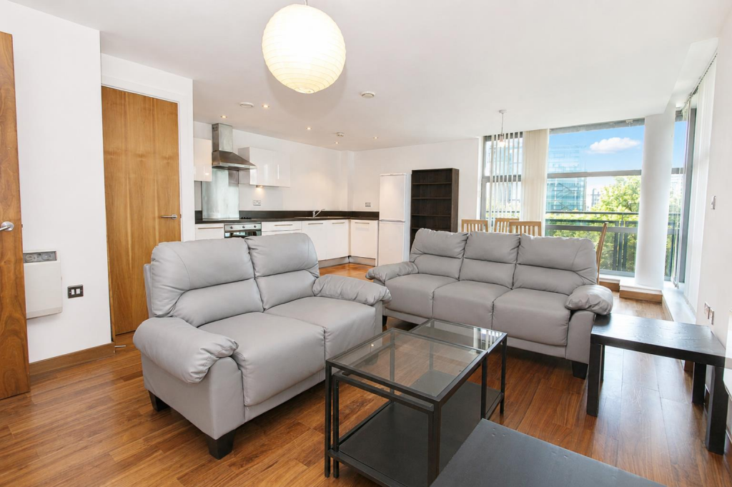 2 bed 1st Floor Flat for rent in Leeds. From Parklane - Leeds