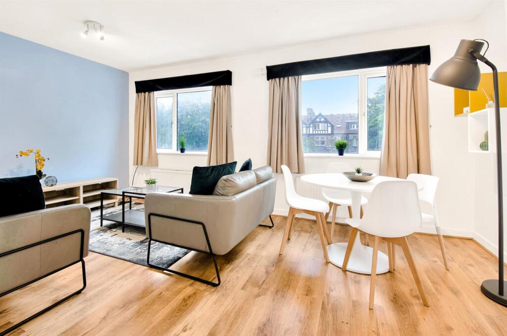 4 bed 1st Floor Flat for rent in Leeds. From Parklane - Leeds