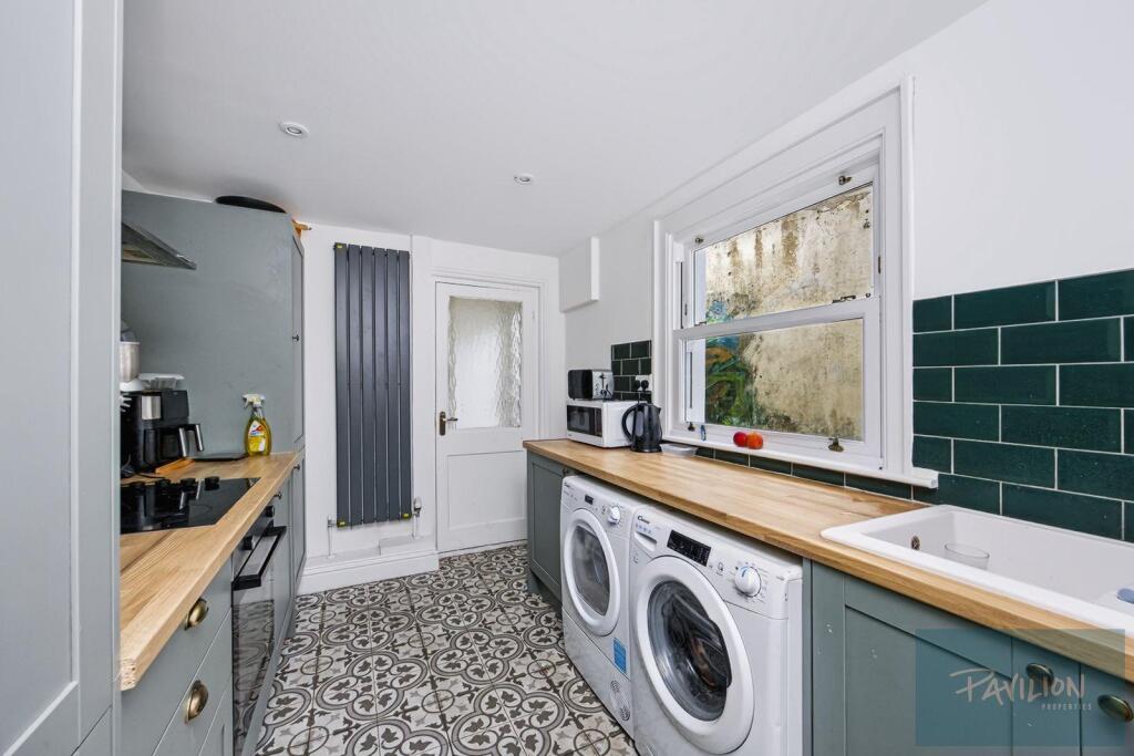 4 bed House Share for rent in Ovingdean. From Pavilion Properties - Brighton