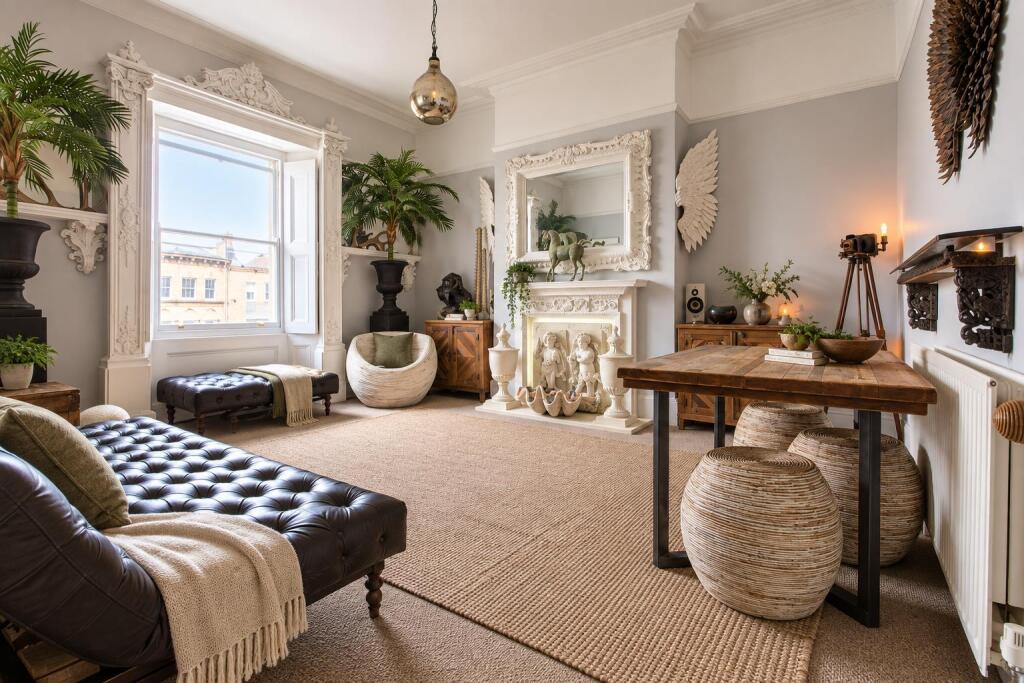 3 bed Apartment for rent in Brighton and Hove. From Pavilion Properties - Brighton