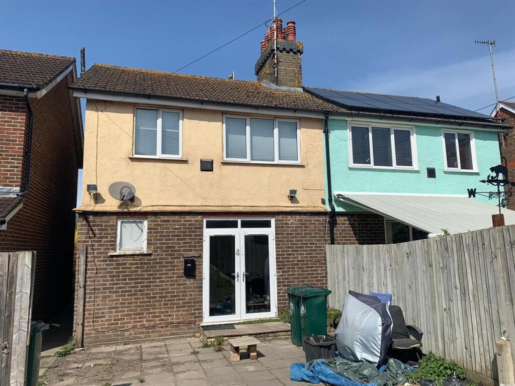 4 bed Semi Detached for rent in Falmer. From Pavilion Properties - Brighton