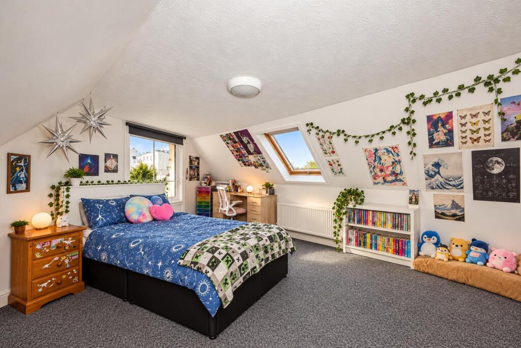 4 bed End of Terrace for rent in Ovingdean. From Pavilion Properties - Brighton