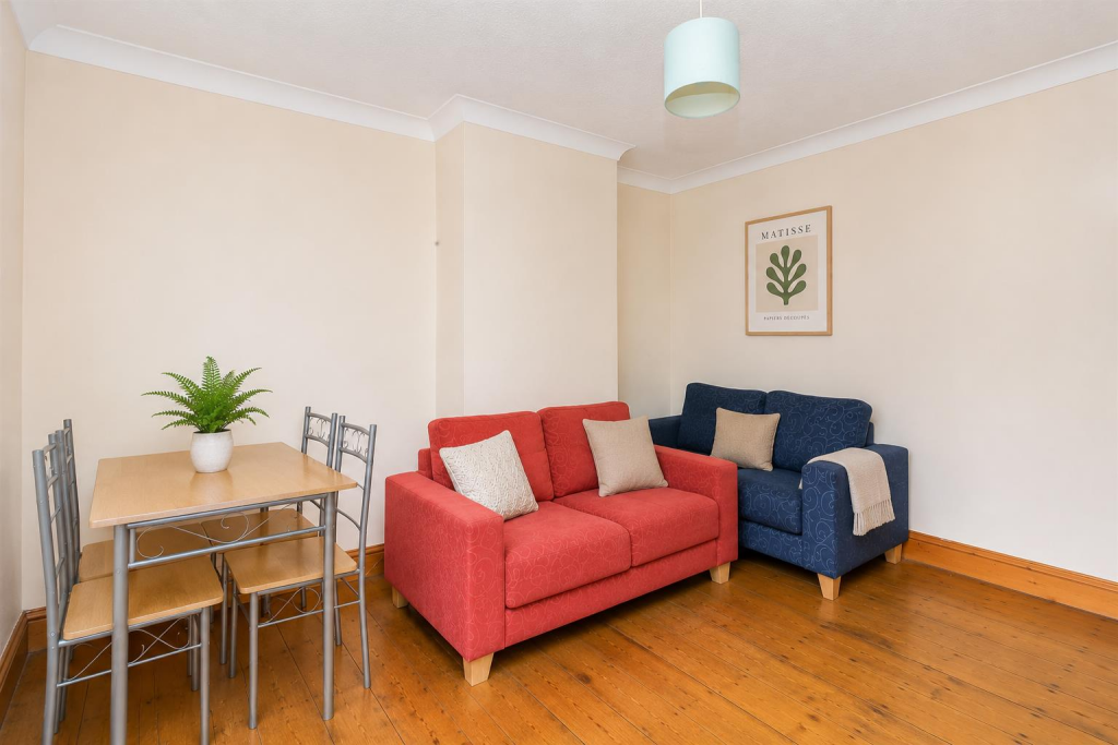 4 bed Mid Terraced House for rent in Ovingdean. From Pavilion Properties - Brighton