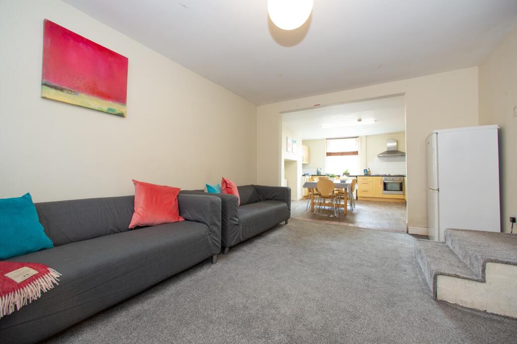 8 bed Mid Terraced House for rent in Leeds. From Pickard Leeds Limited - Leeds 8 bed Mid Terraced House for rent in Leeds. From Pickard Leeds Limited - Leeds