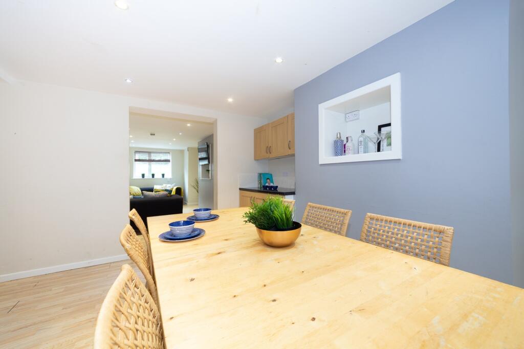 7 bed Mid Terraced House for rent in Leeds. From Pickard Leeds Limited - Leeds