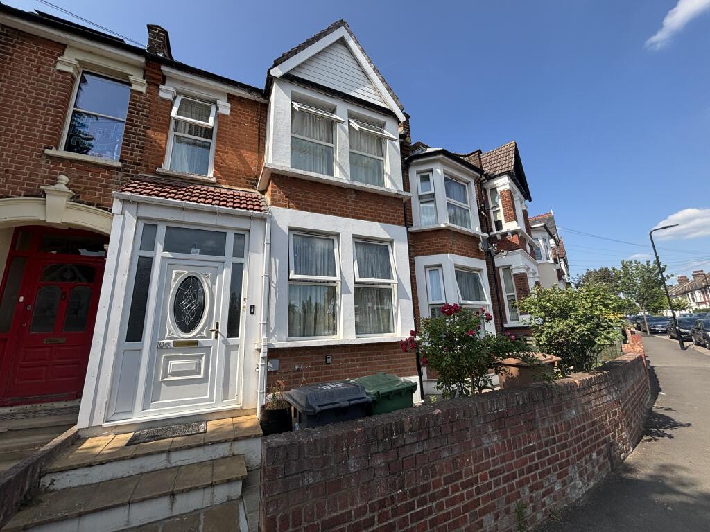 1 bed Detached for rent in London. From Portico - Woodford 1 bed Detached for rent in London. From Portico - Woodford