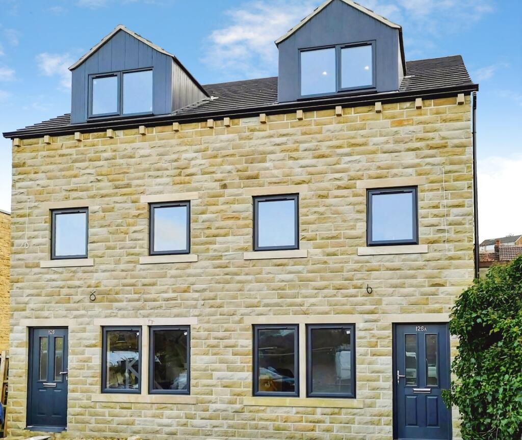 4 bed Semi Detached for rent in Kirkheaton. From Reeds Rains - Huddersfield