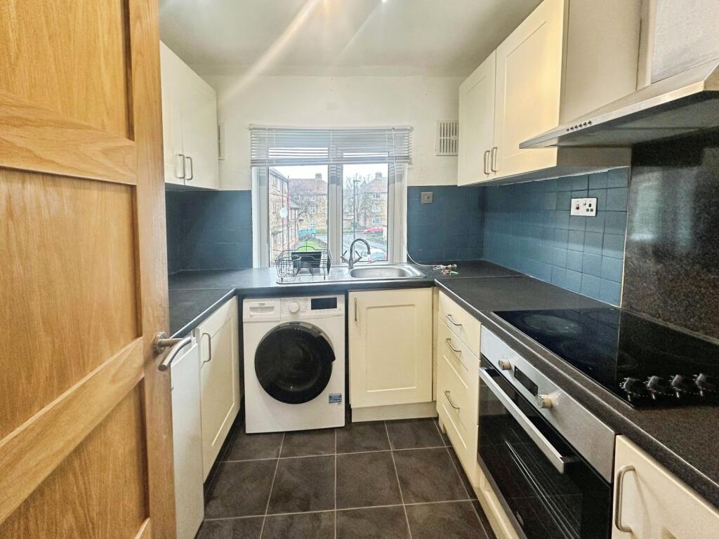 2 bed Apartment for rent in York. From Reeds Rains - York