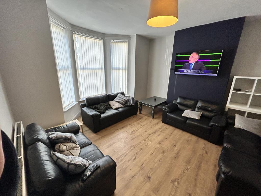 5 bed Detached for rent in Liverpool. From Rooms4u - Liverpool