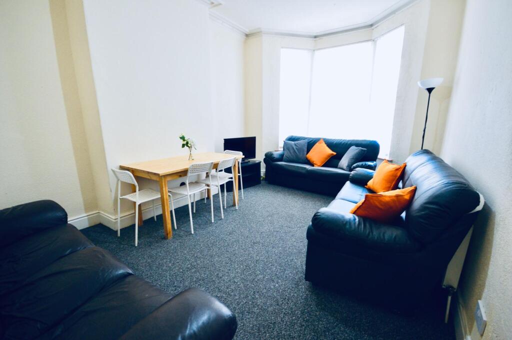 7 bed Detached for rent in Liverpool. From Rooms4u - Liverpool