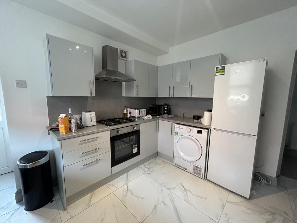 6 bed Detached for rent in Liverpool. From Rooms4u - Liverpool