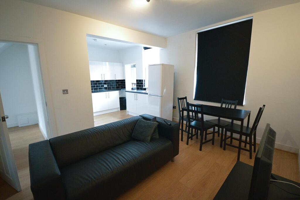 4 bed Detached for rent in Liverpool. From Rooms4u - Liverpool