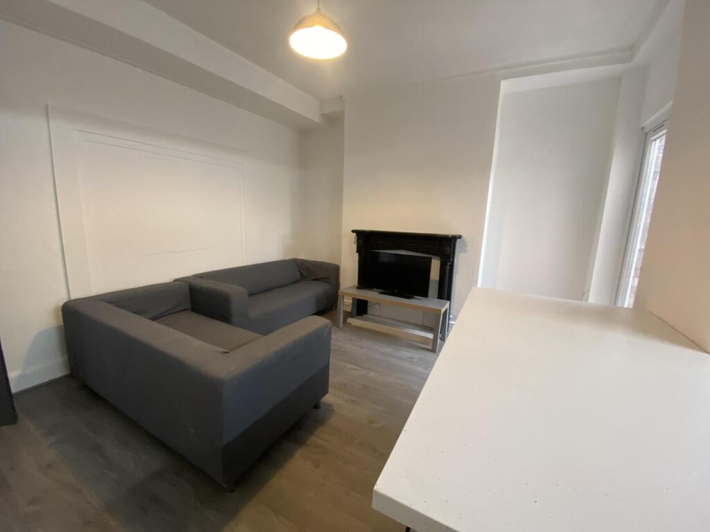 5 bed Detached for rent in Liverpool. From Rooms4u - Liverpool