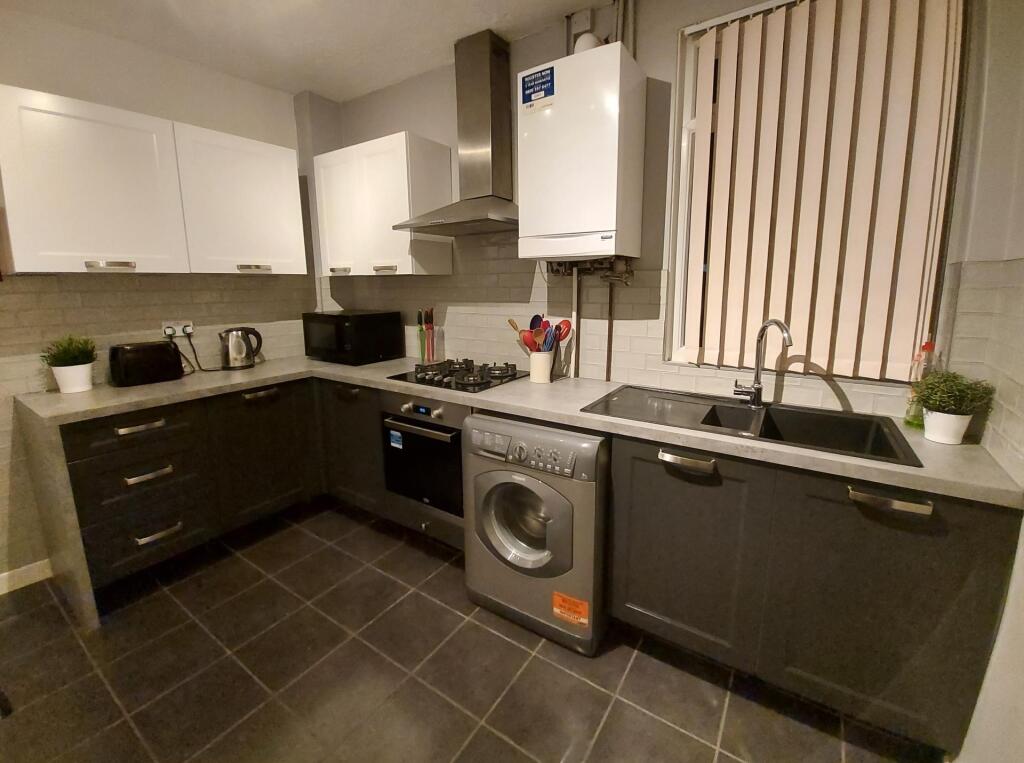 4 bed Detached for rent in Liverpool. From Rooms4u - Liverpool