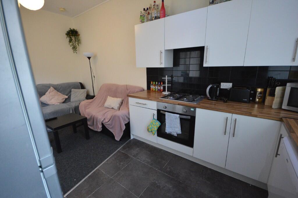 5 bed Detached for rent in Liverpool. From Rooms4u - Liverpool