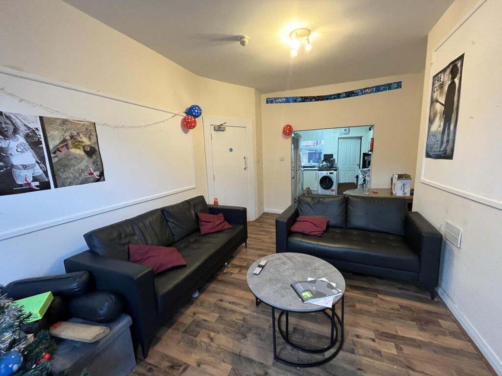 6 bed Detached for rent in Liverpool. From Rooms4u - Liverpool